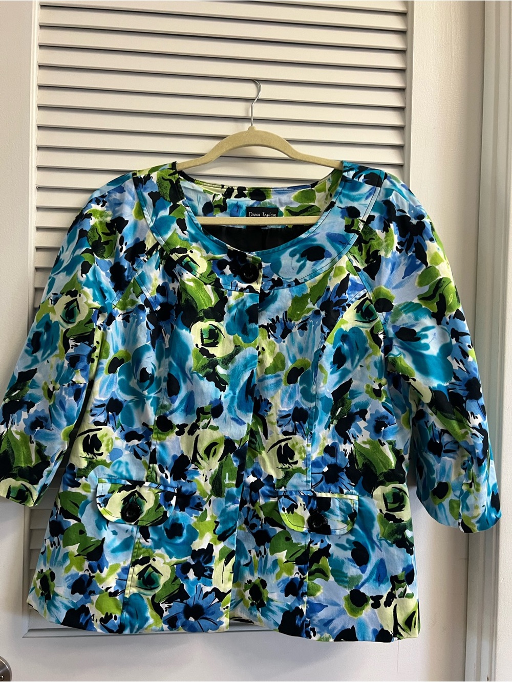 Dana Taylor Floral Blue & Green Jacket/Blazer  button down, 3/4 sleeves, Large